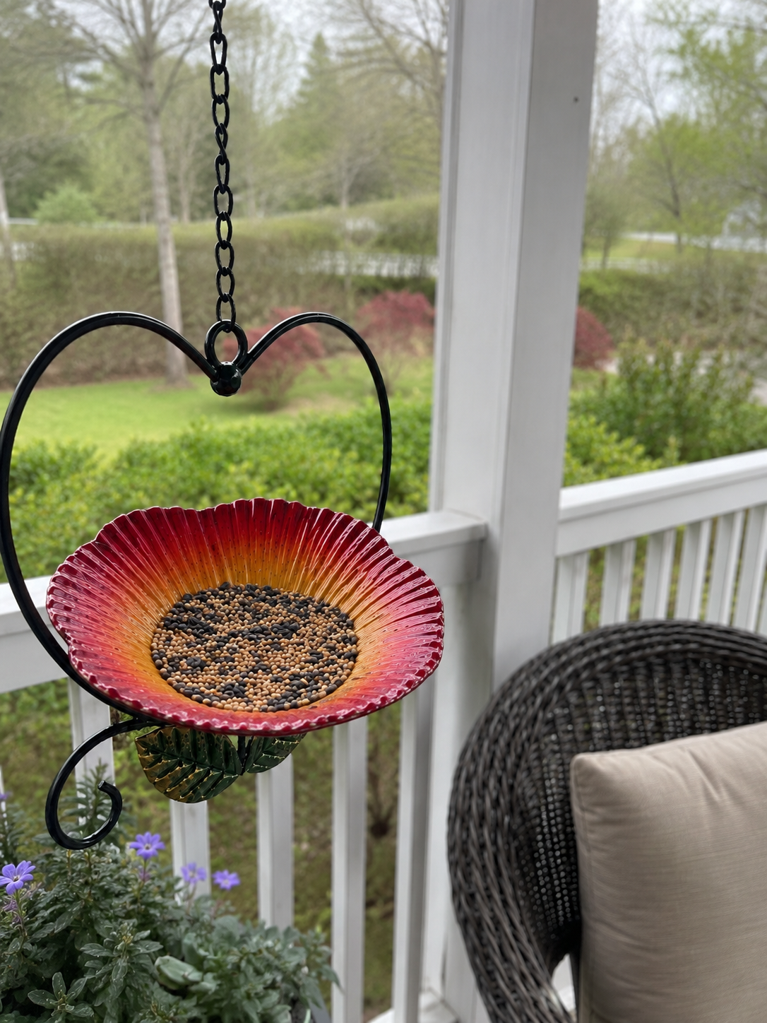 HeartBloom™ Bird Feeder lifestyle image 4