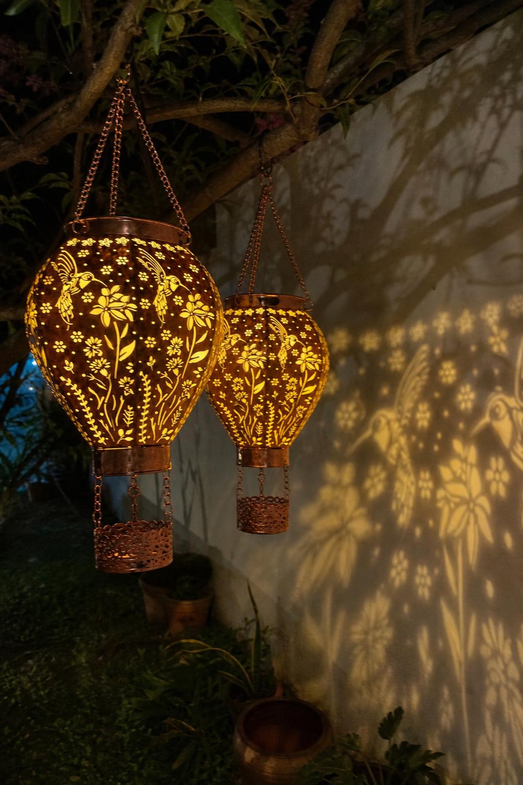 SolarHum™ Lantern lifestyle image 2