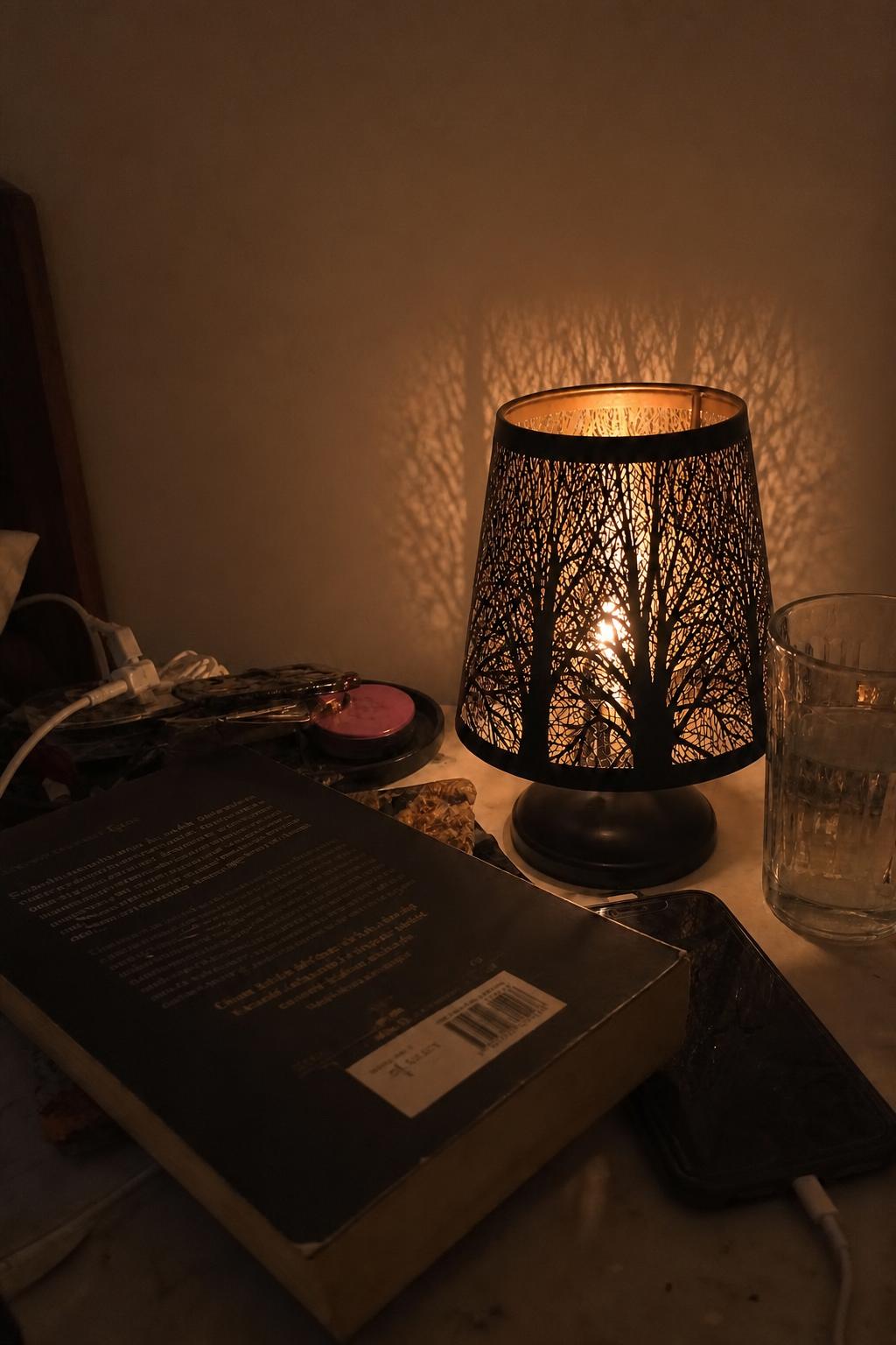 ShadowCast™ Lampshade lifestyle image 1