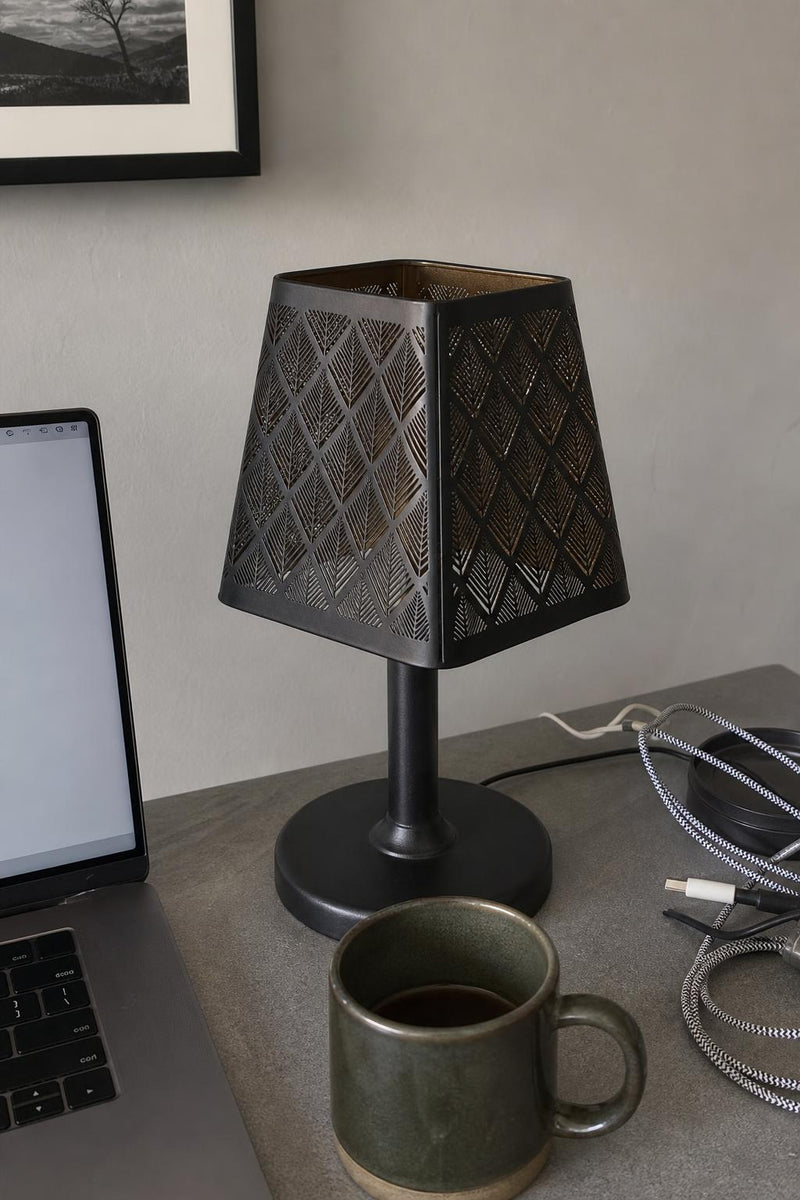 ShadowCast™ Lampshade lifestyle image 3